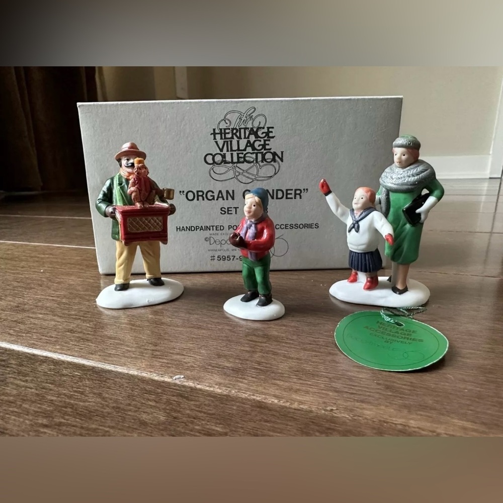 Dept. 56 - Heritage Village Collection - Organ Grinder #5957-9 (RETIRED 1991)